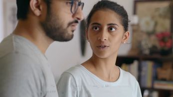 Veer Rajwant Singh and Anula Navlekar in What the Folks (2017)