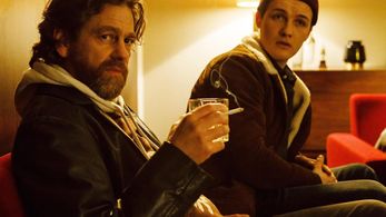 Weder Moses Halberstadt noch sein Vater Henner wissen, wer die leibliche Mutter von Moses ist.