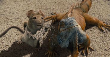 Cheech Marin and Paul Rodriguez in Beverly Hills Chihuahua (2008)