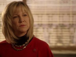 Kathleen Laskey in Being Erica (2009)