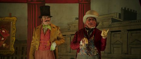 Sam Kelly and Oliver Maltman in Mr. Turner (2014)