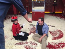 Dan Gregor and Rachel Bloom in Crazy Ex-Girlfriend (2015)