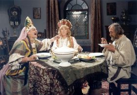 Vera Galatíková, Josef Kemr, and Nada Konvalinková in O rybári a rybce (1986)