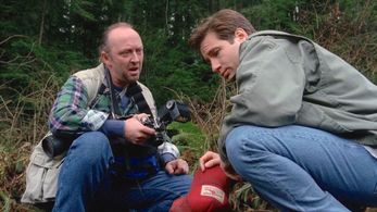 David Duchovny and R. Nelson Brown in The X-Files (1993)