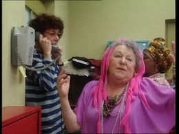 Jetty Mathurin, Ellen Röhrman, and Ella Snoep in Vrouwenvleugel (1993)