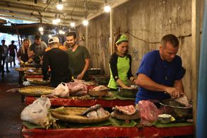 Janelle Pierzina, Colin Guinn, Elissa Slater, Jamal Zadran, and Victor Arroyo in The Amazing Race (2001)
