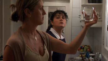 Claudia Celedón and Catalina Saavedra in The Maid (2009)