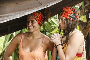 Jessica Figueroa and Michelle Schubert in Survivor (2000)