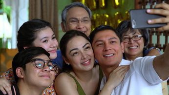 Nonie Buencamino, Shamaine Buencamino, Andre Garcia, Joseph Marco, Meg Imperial, and Raine Salamante in Maalaala Mo Kaya