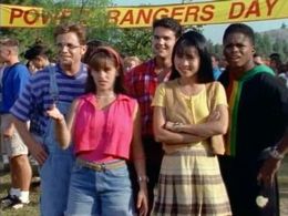 Amy Jo Johnson, Walter Jones, Austin St. John, Thuy Trang, and David Yost in Mighty Morphin Power Rangers (1993)