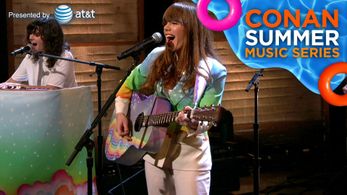 Jenny Lewis in Conan (2010)