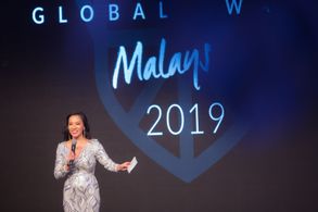 Celebrity Host of Haute Grandeur Global Awards 2019
