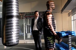 Tom Ellis and D.B. Woodside in Lucifer (2016)