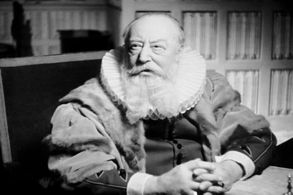 Morton Selten in Fire Over England (1937)