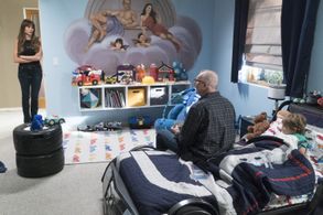 Sofía Vergara, Ed O'Neill, and Jeremy Maguire in Modern Family (2009)