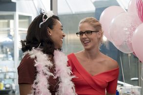 Candice Patton and Emily Bett Rickards in The Flash (2014)