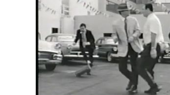 Still of Bill Hoversten and Patrick Warburton in The Woman Chaser