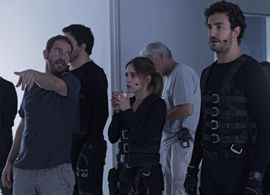 Joaquín Mazón, María León, and Miki Esparbé in Heroes Wanted (2016)