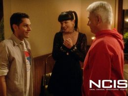 Mark Harmon, Pauley Perrette, and Daniel Louis Rivas in NCIS (2003)