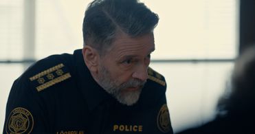 as Örn, chief of Police in Trapped