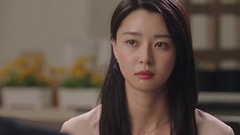 Nara in Suspicious Partner (2017)