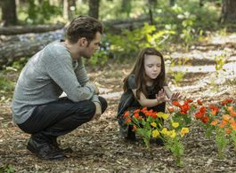 Joseph Morgan and Summer Fontana in The Originals (2013)