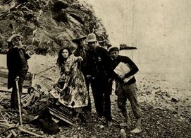 Mildred Bracken and Richard Stanton in The Beach Combers (1912)