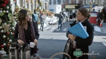 Kimberley Sustad and Veronica Long in Lights, Camera, Christmas! (2022)