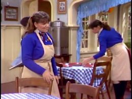 Nancy McKeon, Kim Fields, and Mindy Cohn in The Facts of Life (1979)