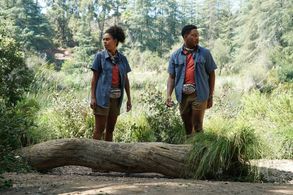 Grasie Mercedes and Aaron Jennings in Grand Crew (2021)