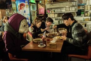 Cheon-hee Lee, Park Bo-young, Kim Hee-won, and Kwang-Soo Lee in Collective Invention (2015)