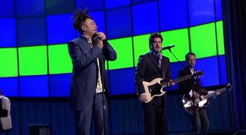 David Bryson, Adam Duritz, Counting Crows, and David Immerglück in The 77th Annual Academy Awards (2005)