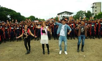 Ethel Booba, Tom Rodriguez, Roland 'Bunot' Abante, and Fe Garcia in #Like (2016)