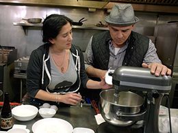 Michael Symon in Burgers, Brew and 'Que (2015)