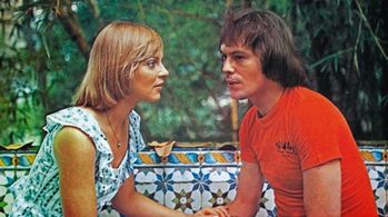 Sandra Barsotti and José Wilker in Confissões de Uma Viúva Moça (1976)