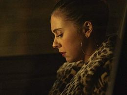 Bel Powley in Informer (2018)