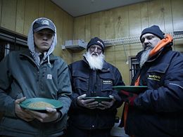 Jack Hoffman, Todd Hoffman, and Hunter Hoffman in Gold Rush (2010)