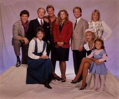 Ellen DeGeneres, Mary Page Keller, Danny Gans, Alison La Placa, Chris Lemmon, Philip Charles MacKenzie, Ginger Orsi, Arl