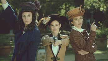 Elizabeth Olsen, Rachel Bilson, and Maria Blasucci in Drunk History (2013)