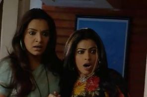 Shweta Kawatra and Sweta Keswani in Kahaani Ghar Ghar Kii (2000)