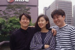Choi Min-sik, Han Suk-kyu, and Shi-ra Chae at an event for Seoul ui dal (1994)