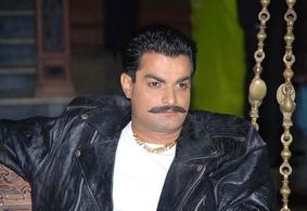 Rocky Verma as Mohan Thakur