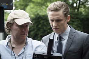 Bernhard Jasper and Matthias Schweighöfer in You Are Wanted (2017)