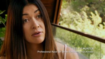 Leilani Münter in Racing Extinction (2015)