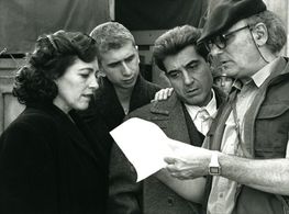 Gabino Diego, Carmen Maura, Andrés Pajares, and Carlos Saura in Oh, Carmela! (1990)