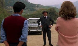 Marco Leonardi and Agnese Nano in Cinema Paradiso (1988)