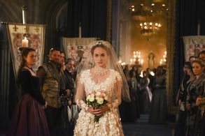 Megan Follows, Craig Parker, and Rose Williams in Reign (2013)