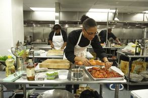 Carla Hall and Tiffany Derry in Top Chef: Advantage Chef (2010)