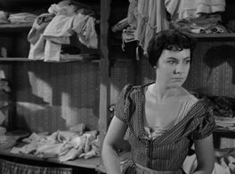Micheline Luccioni in Gervaise (1956)