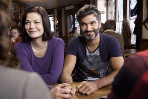 Marianne Denicourt and François Vincentelli in Une folle envie (2011)